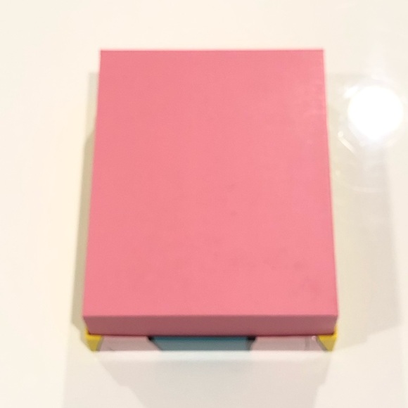 Glossybox Collectible Pop Art Girl Box - Picture 5 of 7